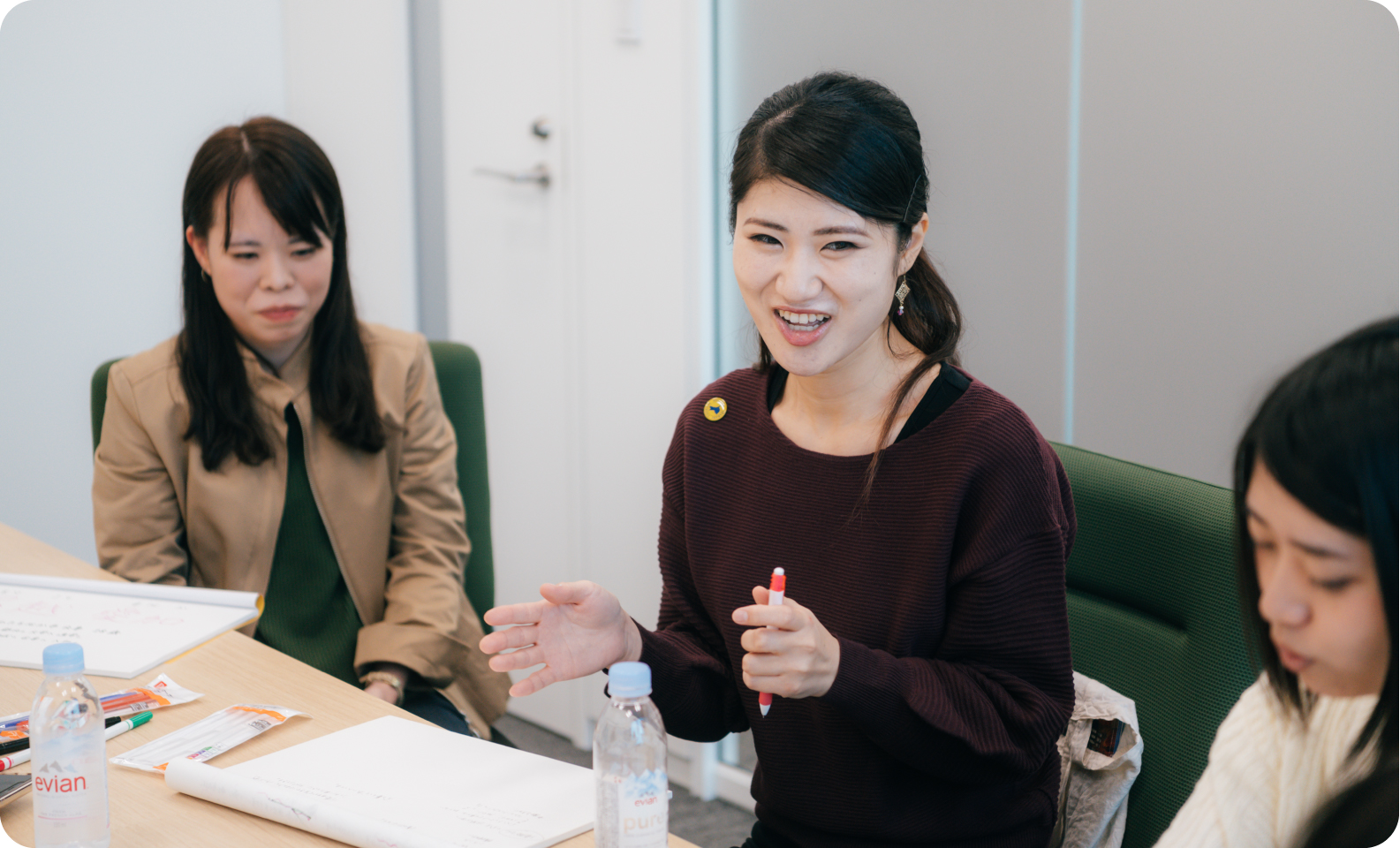 座談会シーン